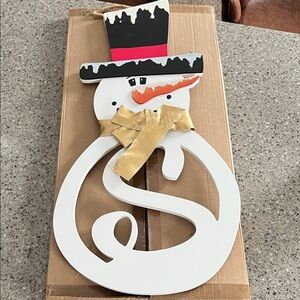 Festive Snowman Wall Decor with Gold Scarf